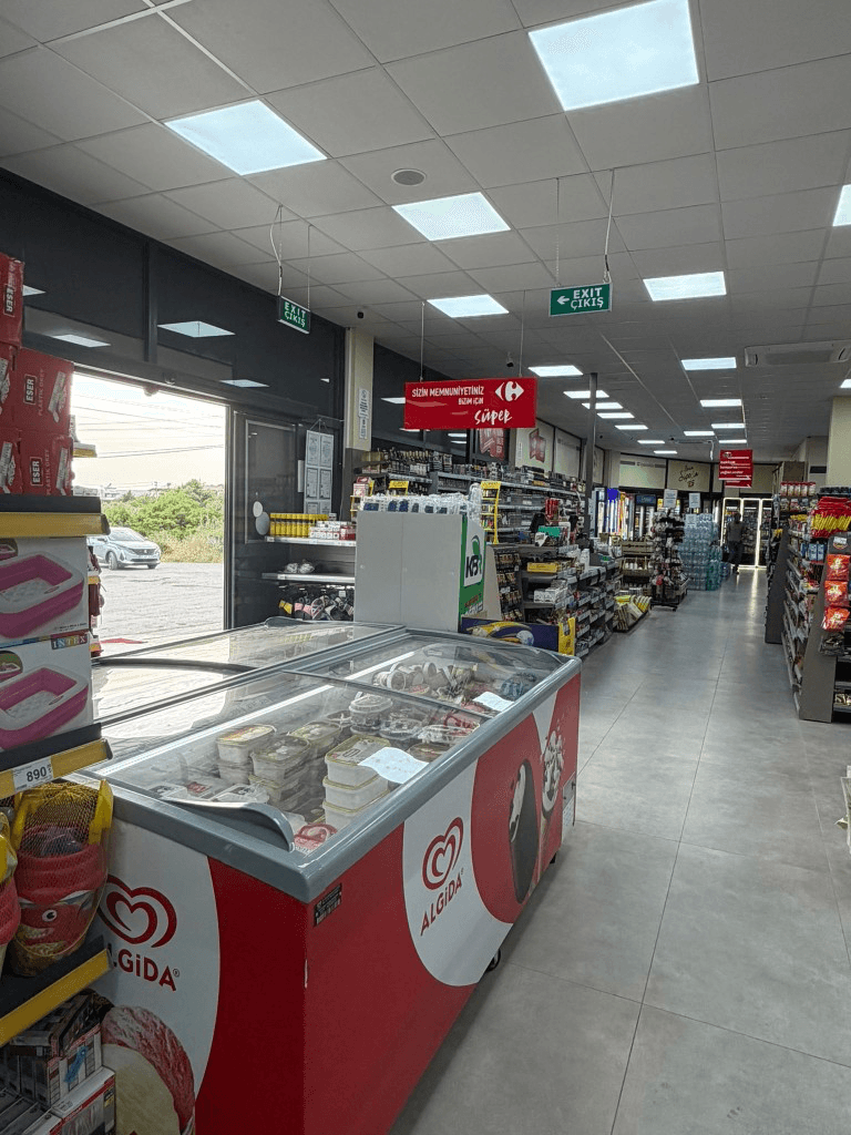 Yeşiltepe CarrefourSA entrance and exit area, Ak-Yeniköy Didim